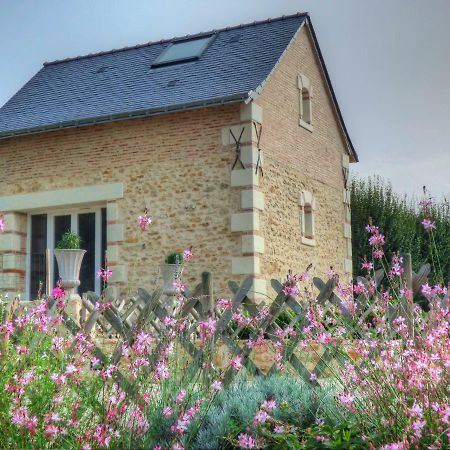 Le Moulin De Follet Bed & Breakfast Fougere  ภายนอก รูปภาพ