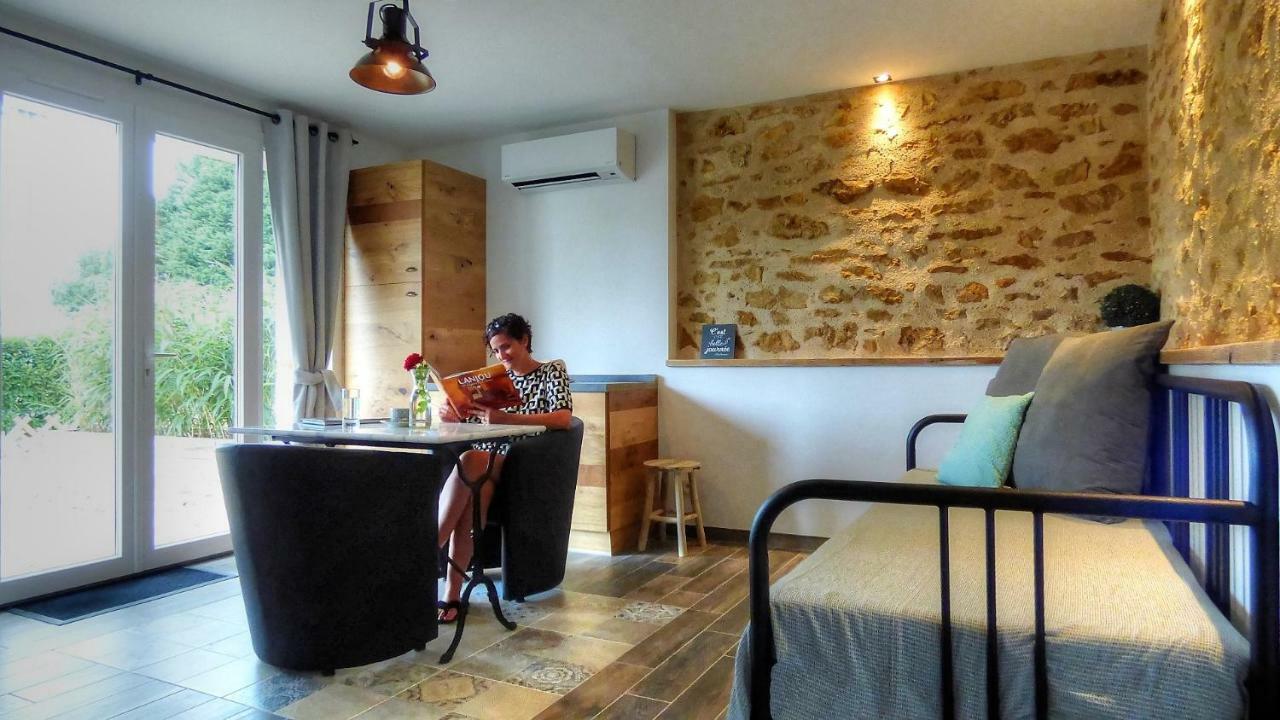 Le Moulin De Follet Bed & Breakfast Fougere  ภายนอก รูปภาพ